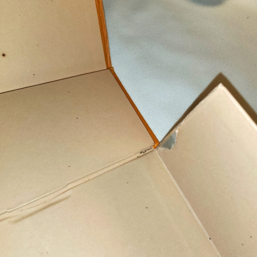 Louis Vuitton Gift Box - Picture 7 of 9